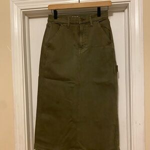 Women’s skirt